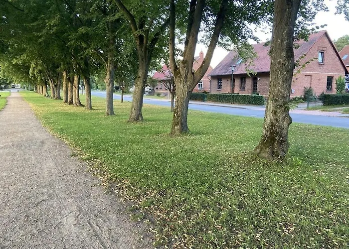 Little Basedow * Basedow (Mecklenburg-Vorpommern)